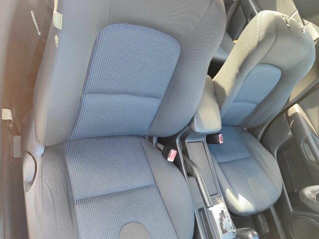 Сірий Мазда 3, об'ємом двигуна 1.6 л та пробігом 183 тис. км за 5500 $, фото 14 на Automoto.ua