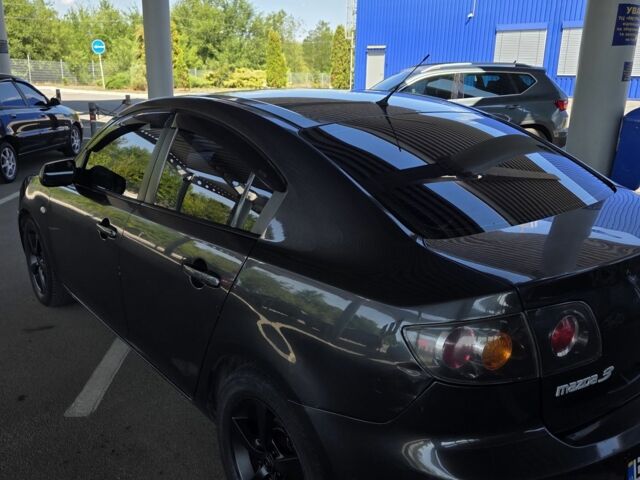 Серый Мазда 3, объемом двигателя 1.6 л и пробегом 170 тыс. км за 5200 $, фото 3 на Automoto.ua