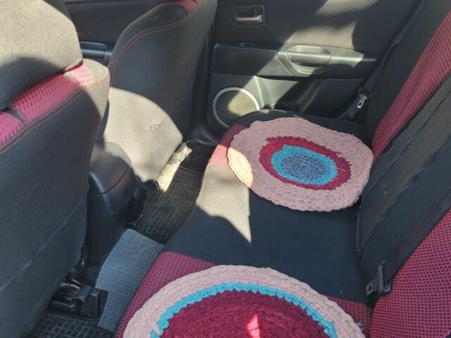 Сірий Мазда 3, об'ємом двигуна 1.6 л та пробігом 190 тис. км за 4700 $, фото 5 на Automoto.ua