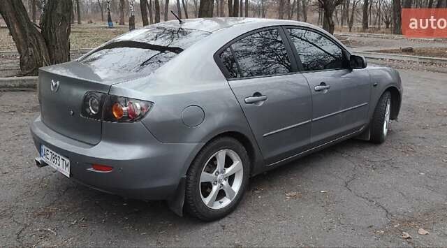 Серый Мазда 3, объемом двигателя 1.6 л и пробегом 301 тыс. км за 5400 $, фото 7 на Automoto.ua