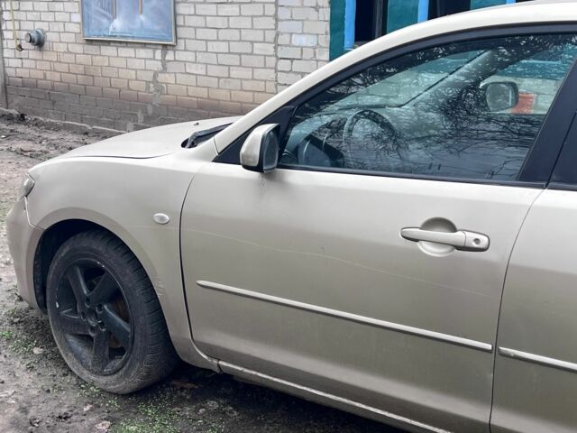 Серый Мазда 3, объемом двигателя 0 л и пробегом 1000 тыс. км за 1200 $, фото 4 на Automoto.ua