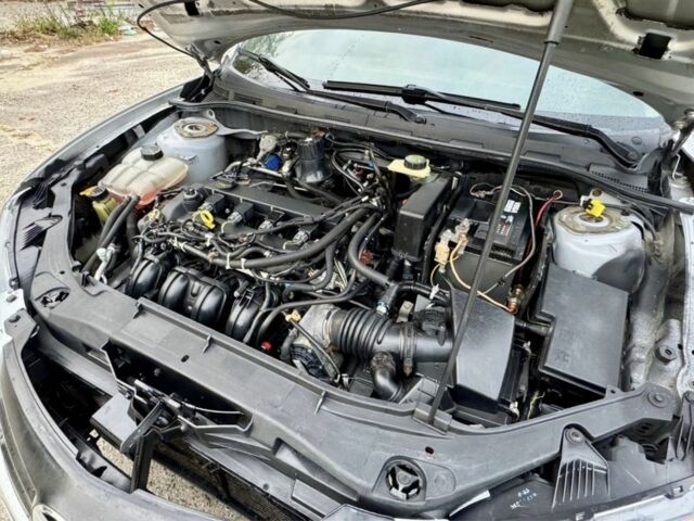 Серый Мазда 3, объемом двигателя 2 л и пробегом 216 тыс. км за 4400 $, фото 9 на Automoto.ua