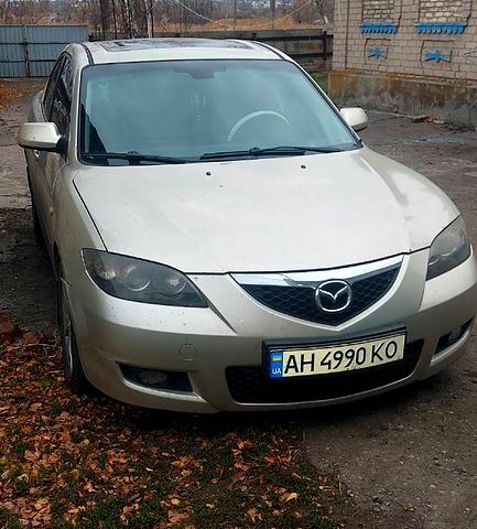 Серый Мазда 3, объемом двигателя 1.6 л и пробегом 300 тыс. км за 4300 $, фото 1 на Automoto.ua