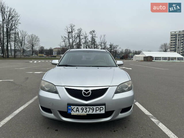 Серый Мазда 3, объемом двигателя 1.6 л и пробегом 127 тыс. км за 4900 $, фото 1 на Automoto.ua