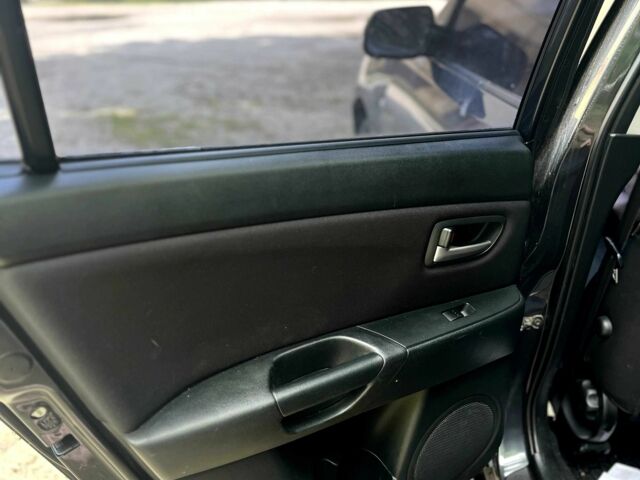 Сірий Мазда 3, об'ємом двигуна 1.6 л та пробігом 190 тис. км за 2500 $, фото 19 на Automoto.ua