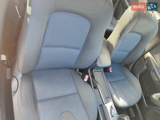 Сірий Мазда 3, об'ємом двигуна 1.6 л та пробігом 183 тис. км за 5500 $, фото 14 на Automoto.ua