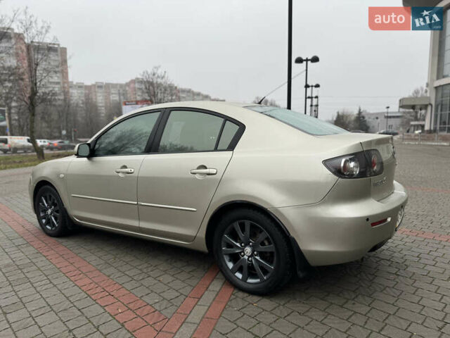 Серый Мазда 3, объемом двигателя 1.6 л и пробегом 165 тыс. км за 5000 $, фото 3 на Automoto.ua