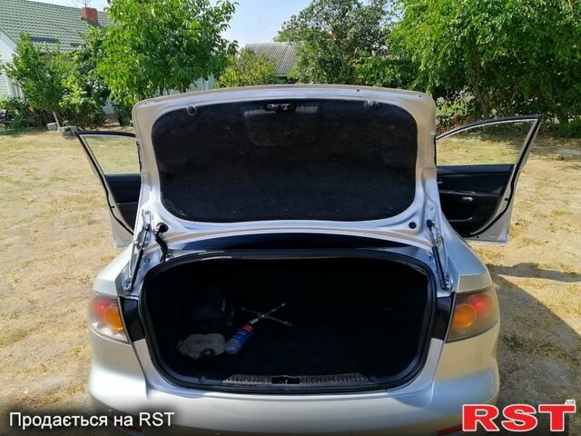 Серый Мазда 3, объемом двигателя 1.6 л и пробегом 188 тыс. км за 4980 $, фото 4 на Automoto.ua