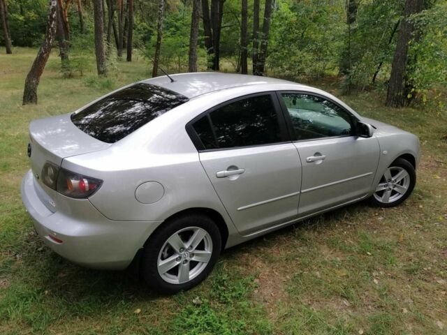 Сірий Мазда 3, об'ємом двигуна 1.6 л та пробігом 187 тис. км за 4700 $, фото 3 на Automoto.ua