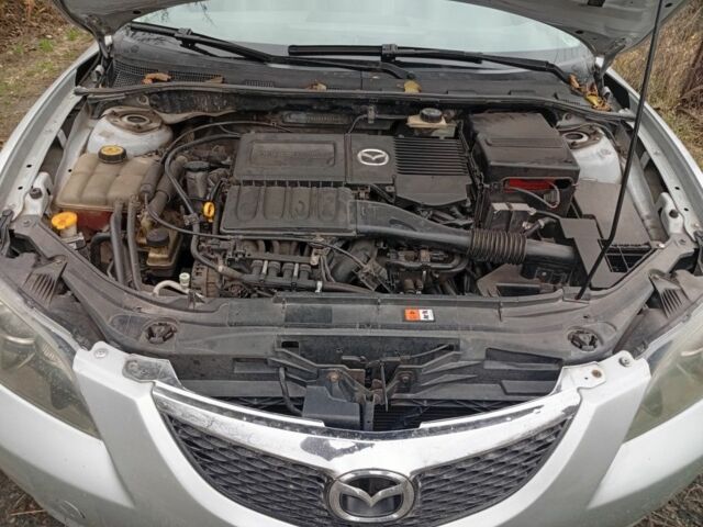 Сірий Мазда 3, об'ємом двигуна 1.6 л та пробігом 280 тис. км за 4500 $, фото 7 на Automoto.ua