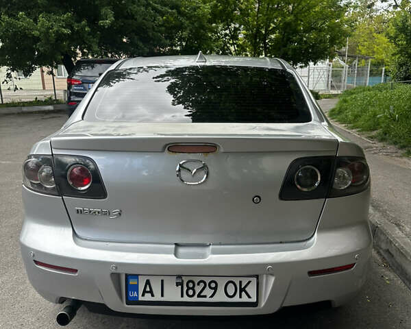 Сірий Мазда 3, об'ємом двигуна 1.6 л та пробігом 244 тис. км за 3990 $, фото 4 на Automoto.ua