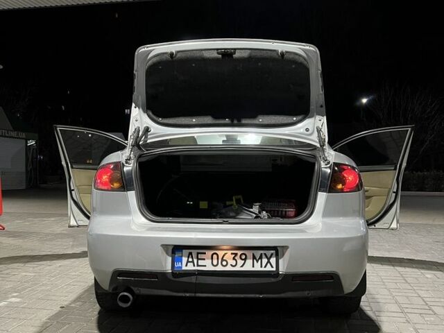 Серый Мазда 3, объемом двигателя 1.6 л и пробегом 2 тыс. км за 5000 $, фото 4 на Automoto.ua