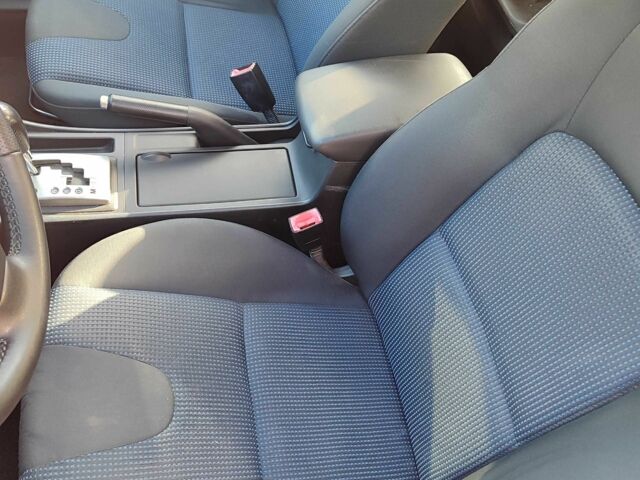 Сірий Мазда 3, об'ємом двигуна 1.6 л та пробігом 183 тис. км за 5500 $, фото 12 на Automoto.ua