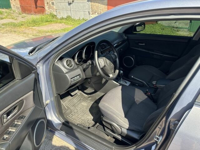 Сірий Мазда 3, об'ємом двигуна 1.6 л та пробігом 230 тис. км за 6000 $, фото 11 на Automoto.ua