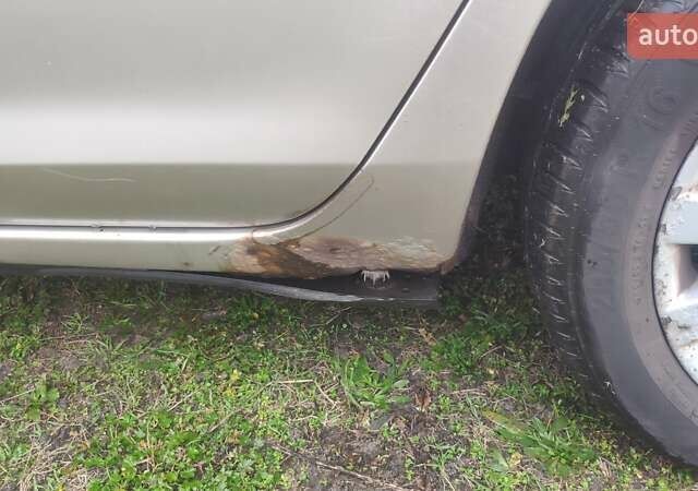 Серый Мазда 3, объемом двигателя 1.6 л и пробегом 241 тыс. км за 3300 $, фото 5 на Automoto.ua