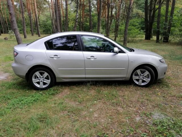Сірий Мазда 3, об'ємом двигуна 1.6 л та пробігом 187 тис. км за 4700 $, фото 4 на Automoto.ua