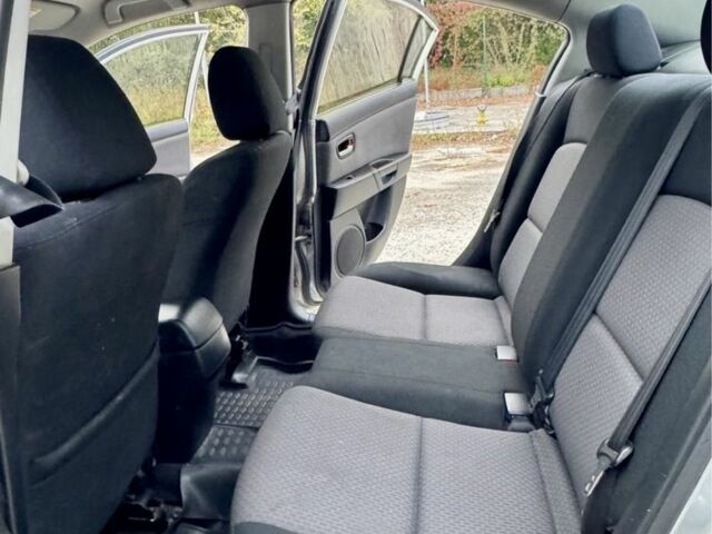 Серый Мазда 3, объемом двигателя 2 л и пробегом 216 тыс. км за 4400 $, фото 16 на Automoto.ua
