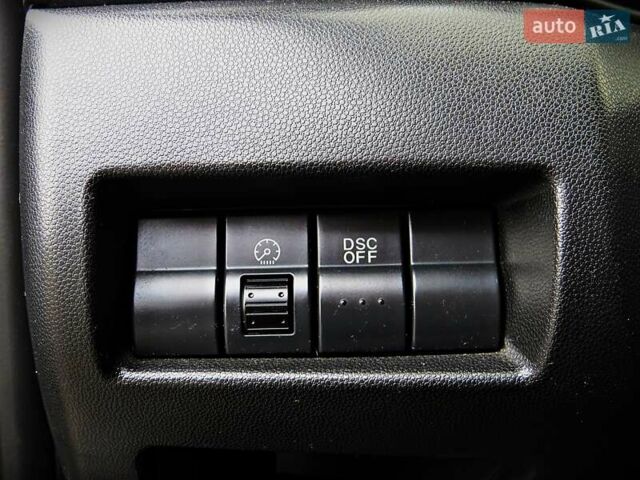 Сірий Мазда 3, об'ємом двигуна 2 л та пробігом 178 тис. км за 5200 $, фото 11 на Automoto.ua