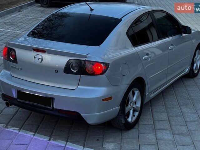 Сірий Мазда 3, об'ємом двигуна 2 л та пробігом 206 тис. км за 2999 $, фото 12 на Automoto.ua