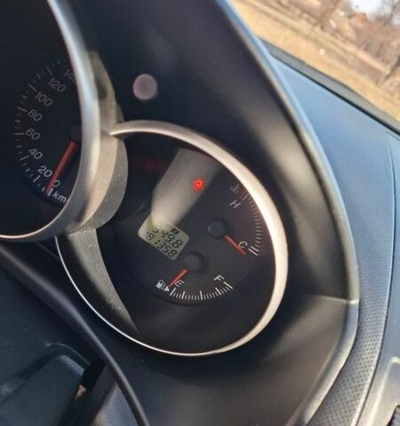 Сірий Мазда 3, об'ємом двигуна 2 л та пробігом 182 тис. км за 4000 $, фото 23 на Automoto.ua