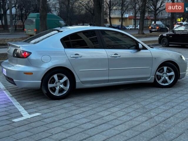 Сірий Мазда 3, об'ємом двигуна 2 л та пробігом 206 тис. км за 2999 $, фото 9 на Automoto.ua
