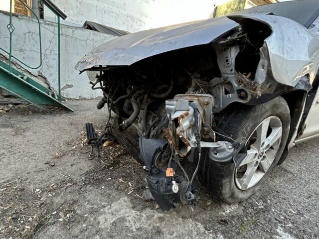 Сірий Мазда 3, об'ємом двигуна 1.6 л та пробігом 200 тис. км за 1900 $, фото 3 на Automoto.ua