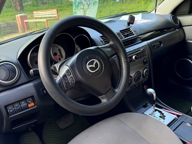 Сірий Мазда 3, об'ємом двигуна 1.6 л та пробігом 196 тис. км за 5850 $, фото 3 на Automoto.ua