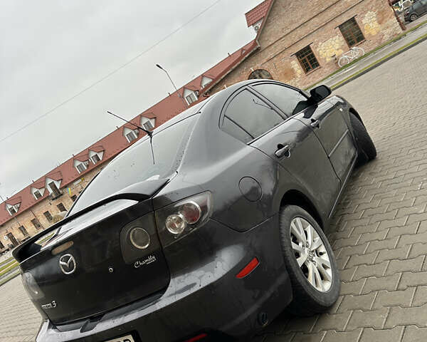 Серый Мазда 3, объемом двигателя 1.6 л и пробегом 310 тыс. км за 4400 $, фото 3 на Automoto.ua