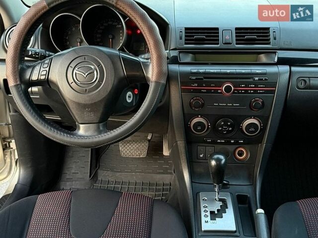Серый Мазда 3, объемом двигателя 1.6 л и пробегом 250 тыс. км за 4400 $, фото 7 на Automoto.ua
