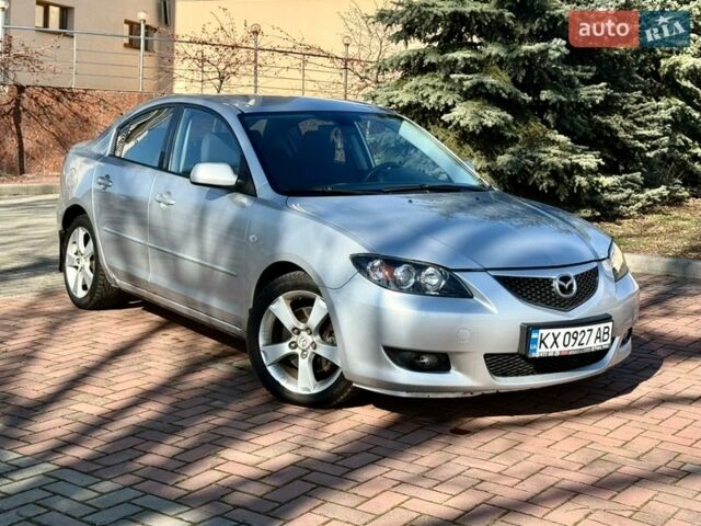 Серый Мазда 3, объемом двигателя 2 л и пробегом 235 тыс. км за 3999 $, фото 2 на Automoto.ua