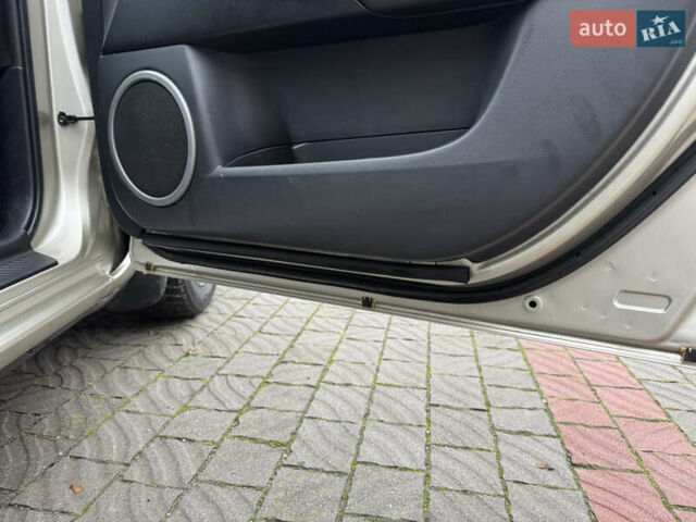 Серый Мазда 3, объемом двигателя 1.6 л и пробегом 165 тыс. км за 5000 $, фото 14 на Automoto.ua