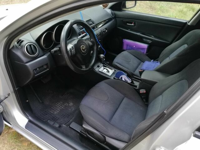 Сірий Мазда 3, об'ємом двигуна 1.6 л та пробігом 187 тис. км за 4700 $, фото 11 на Automoto.ua