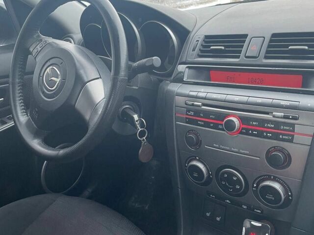 Серый Мазда 3, объемом двигателя 1.6 л и пробегом 212 тыс. км за 3800 $, фото 4 на Automoto.ua