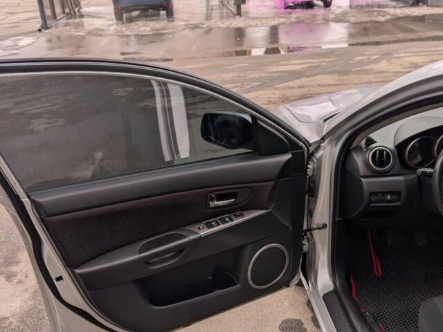 Серый Мазда 3, объемом двигателя 1.6 л и пробегом 200 тыс. км за 4900 $, фото 15 на Automoto.ua