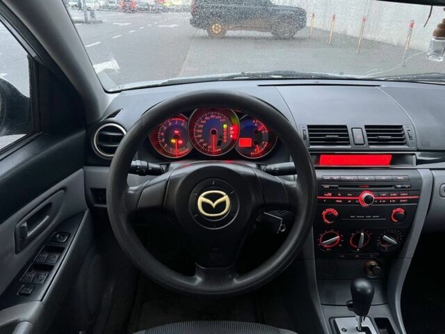 Серый Мазда 3, объемом двигателя 1.6 л и пробегом 300 тыс. км за 3999 $, фото 9 на Automoto.ua