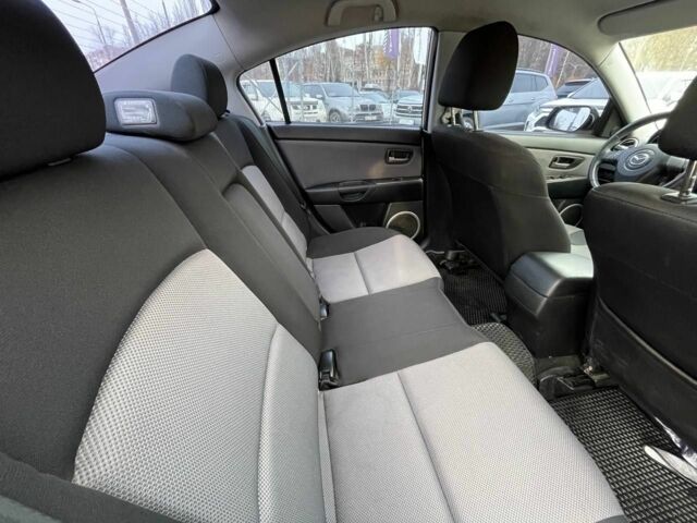 Серый Мазда 3, объемом двигателя 2 л и пробегом 184 тыс. км за 5400 $, фото 20 на Automoto.ua