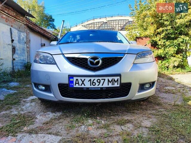 Сірий Мазда 3, об'ємом двигуна 1.6 л та пробігом 180 тис. км за 3750 $, фото 9 на Automoto.ua
