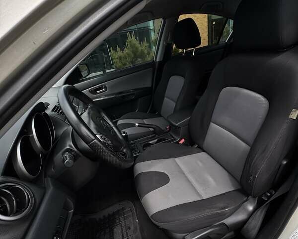 Серый Мазда 3, объемом двигателя 2 л и пробегом 250 тыс. км за 5000 $, фото 14 на Automoto.ua