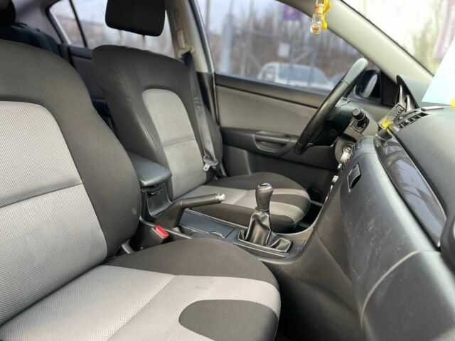 Серый Мазда 3, объемом двигателя 2 л и пробегом 184 тыс. км за 5400 $, фото 17 на Automoto.ua