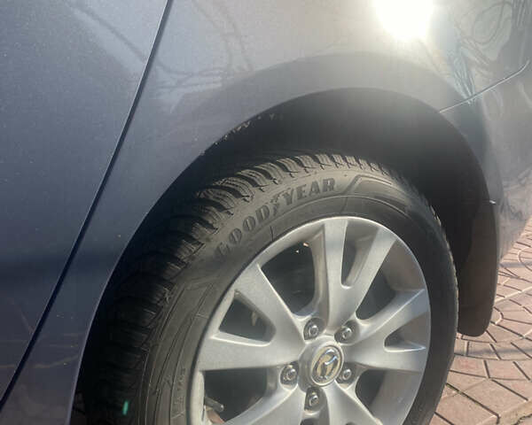 Сірий Мазда 3, об'ємом двигуна 1.6 л та пробігом 185 тис. км за 6000 $, фото 10 на Automoto.ua