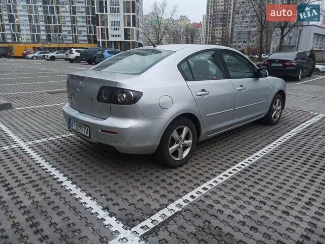 Серый Мазда 3, объемом двигателя 1.6 л и пробегом 300 тыс. км за 3800 $, фото 2 на Automoto.ua
