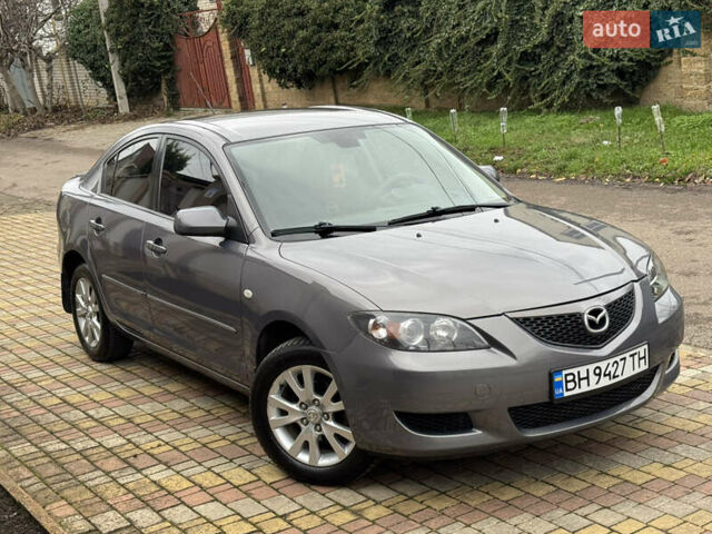 Серый Мазда 3, объемом двигателя 1.6 л и пробегом 178 тыс. км за 5800 $, фото 3 на Automoto.ua