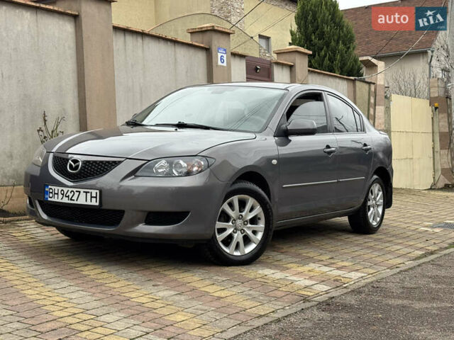 Серый Мазда 3, объемом двигателя 1.6 л и пробегом 178 тыс. км за 5800 $, фото 1 на Automoto.ua