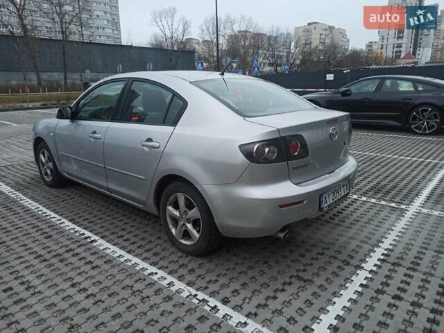 Серый Мазда 3, объемом двигателя 1.6 л и пробегом 300 тыс. км за 3800 $, фото 4 на Automoto.ua