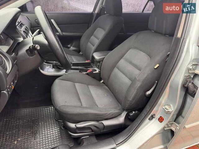 Сірий Мазда 3, об'ємом двигуна 2 л та пробігом 171 тис. км за 5600 $, фото 8 на Automoto.ua