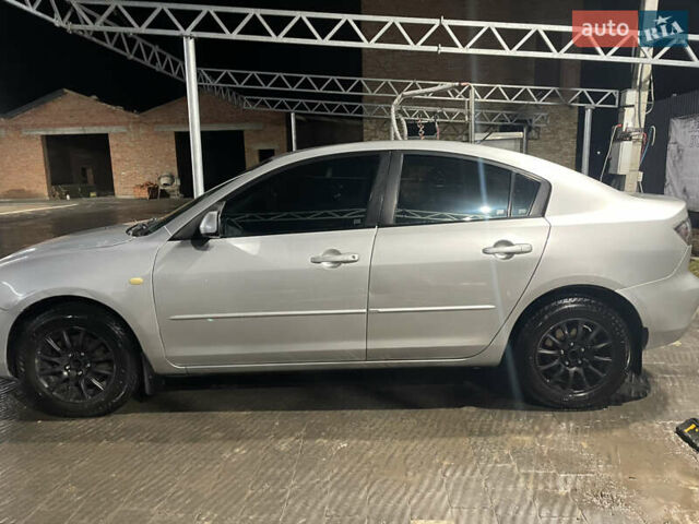Сірий Мазда 3, об'ємом двигуна 1.6 л та пробігом 213 тис. км за 3500 $, фото 3 на Automoto.ua