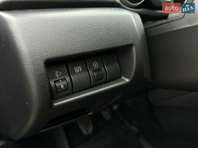 Серый Мазда 3, объемом двигателя 2 л и пробегом 188 тыс. км за 4999 $, фото 23 на Automoto.ua