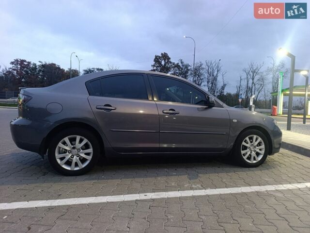 Сірий Мазда 3, об'ємом двигуна 1.6 л та пробігом 196 тис. км за 5000 $, фото 4 на Automoto.ua