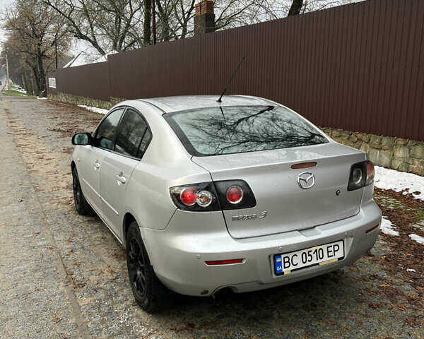 Серый Мазда 3, объемом двигателя 1.6 л и пробегом 212 тыс. км за 2700 $, фото 5 на Automoto.ua