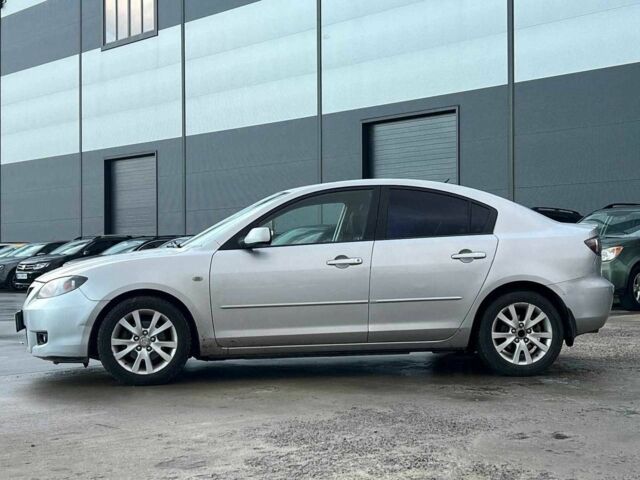 Сірий Мазда 3, об'ємом двигуна 1.6 л та пробігом 305 тис. км за 5940 $, фото 4 на Automoto.ua